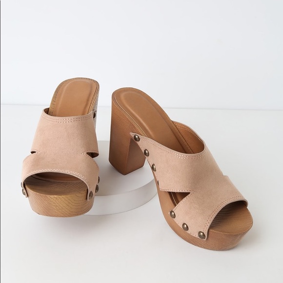🎀 Lulus Taupe Suede Wooden Platforms {PROMO ITEM} - Picture 4 of 4